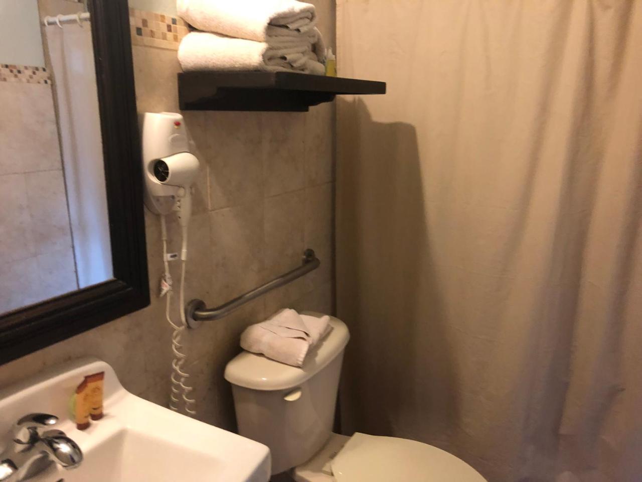 Las Palmas Inn Ринкон Екстериор снимка